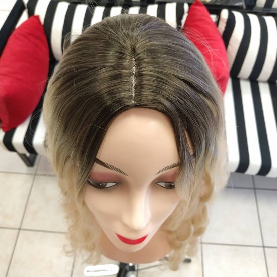 Ankara Kızılay Fiber Sentetik Peruk Uzun Dalgalı Koyu Kumral Platin